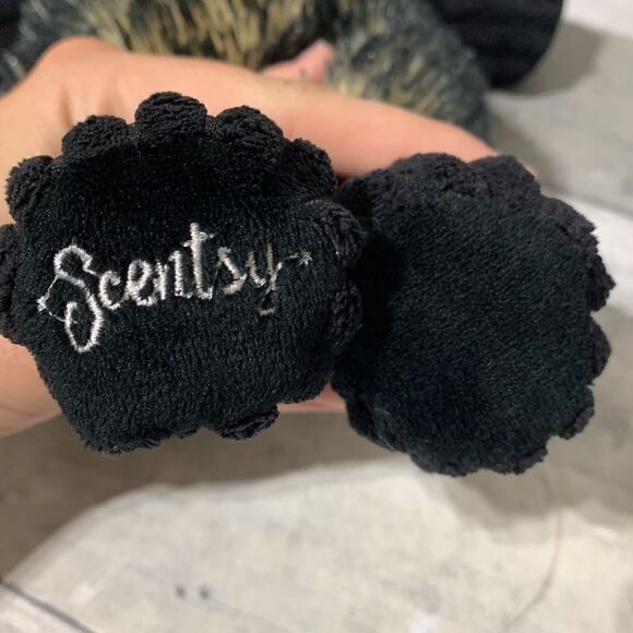 Scentsy Buddy Gambi the Gorilla from the Retired Safari Collection‎ - Picture 4 of 7